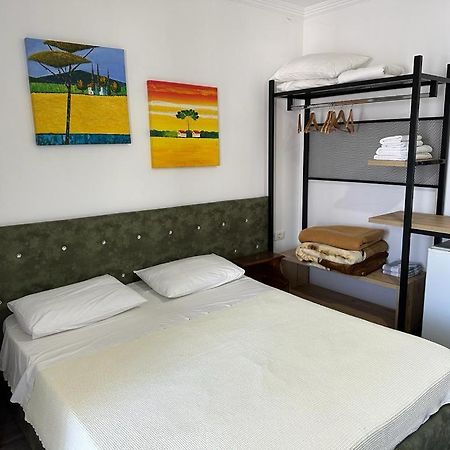 Fjora Rooms Саранда Екстер'єр фото